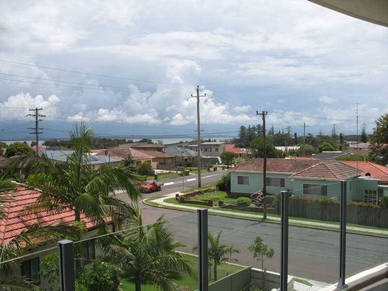 11-15 Fairview Avenue, The Entrance NSW 2261