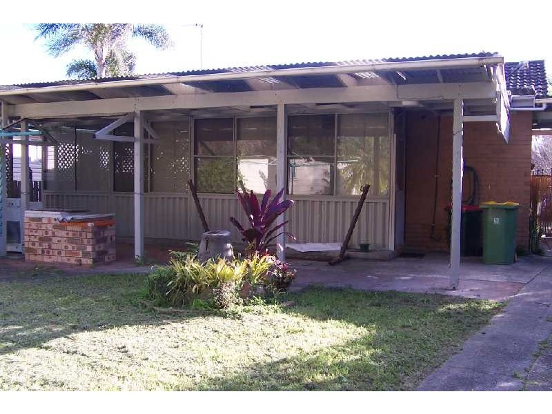 30 McLean Street, Killarney Vale NSW 2261