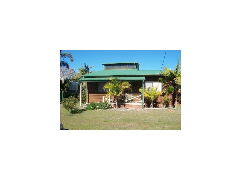 23 Bondi Road, The Entrance North NSW 2261