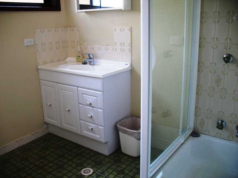 129 Bateau Bay Road, Bateau Bay NSW 2261