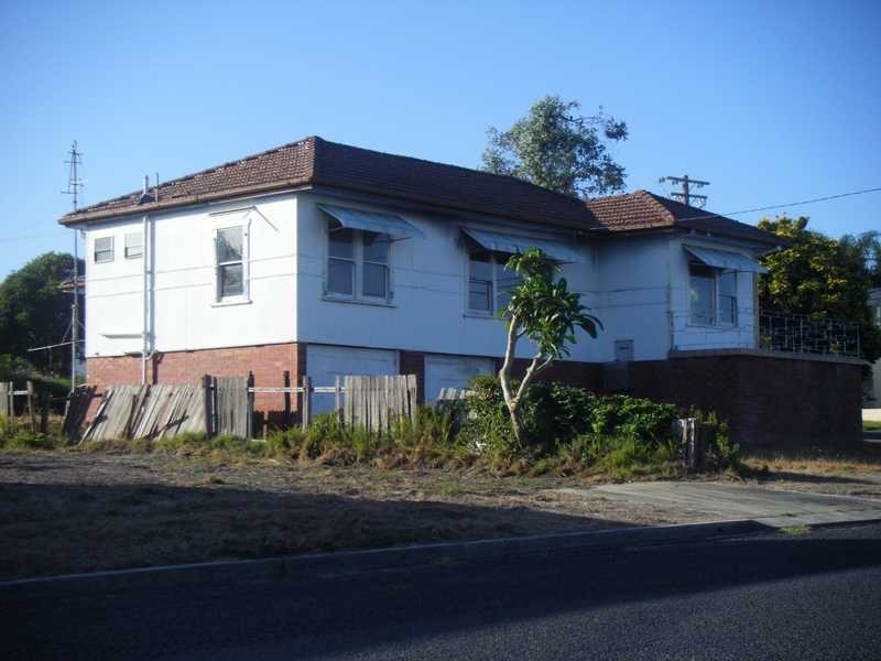 84 Lakeside Parade, The Entrance NSW 2261