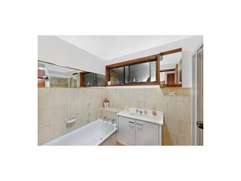 15 Melaleuca Street, Killarney Vale NSW 2261