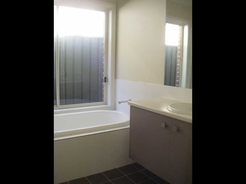 10 Broonarra Street, The Entrance NSW 2261