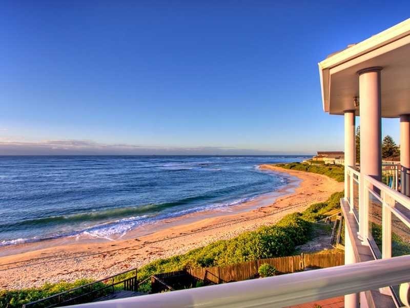 10 Werrina Parade, Blue Bay NSW 2261