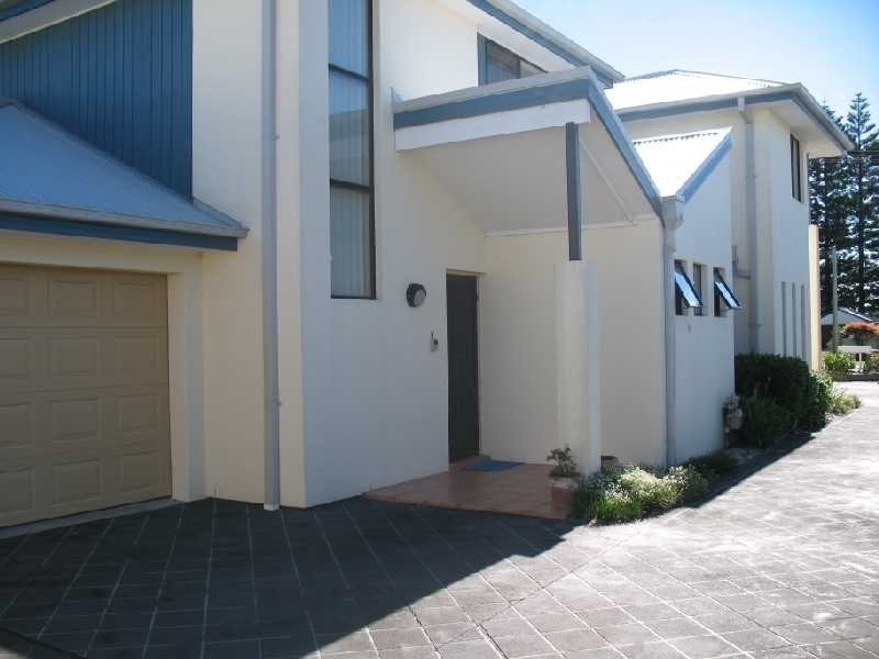 2/47 Boomerang Street, Blue Bay NSW 2261