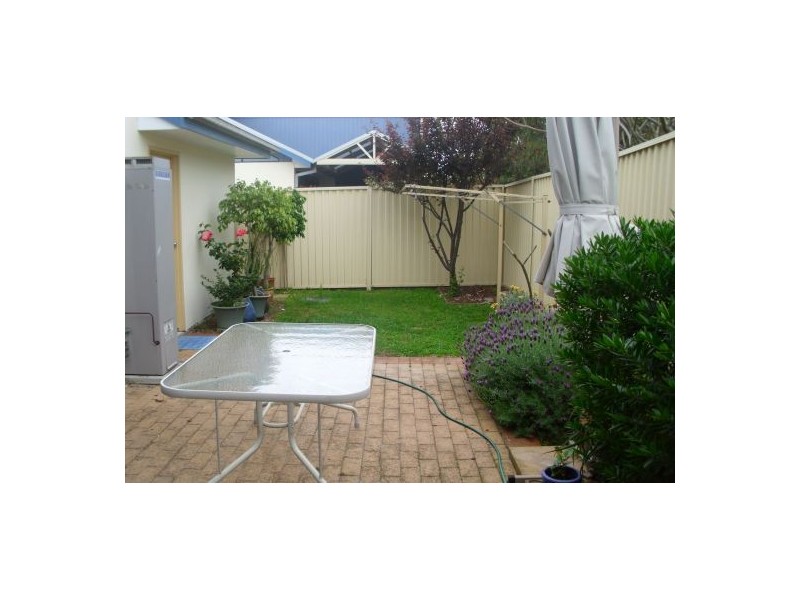 2/47 Boomerang Street, Blue Bay NSW 2261