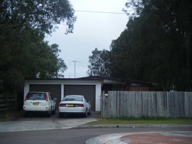 233 Lakedge Avenue, Berkeley Vale NSW 2261