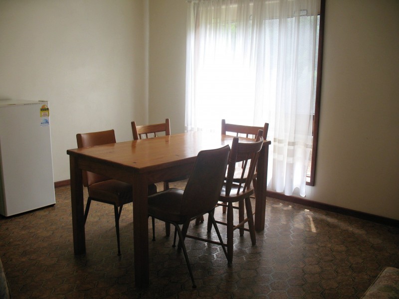 129 Bateau Bay Rd, Bateau Bay NSW 2261