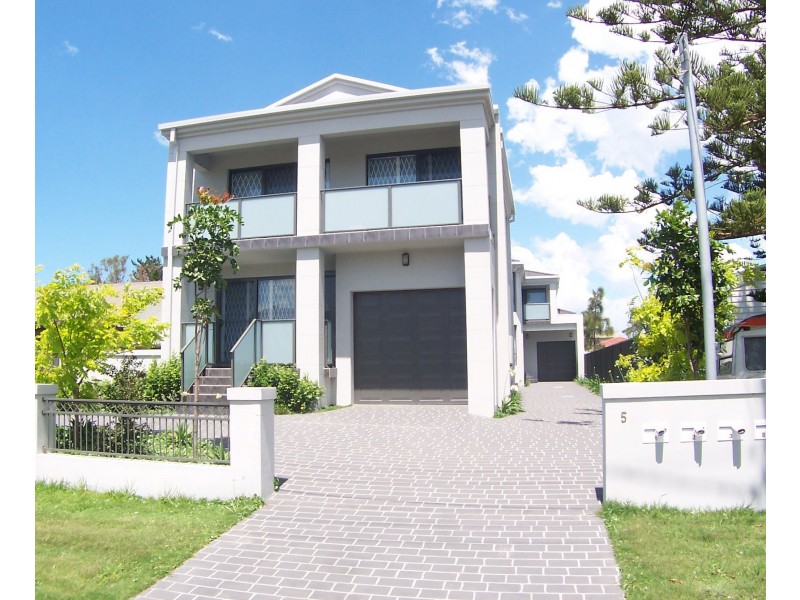 2/5 Coogee Avenue, The Entrance North NSW 2261