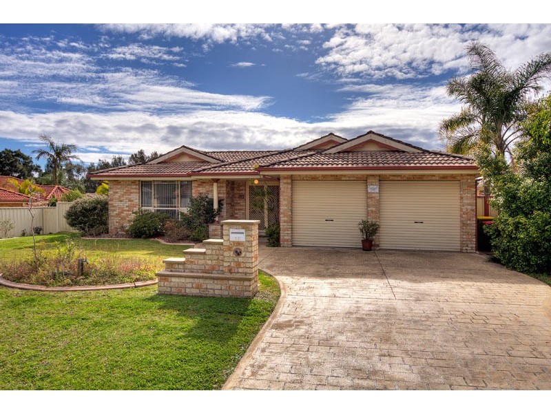 17 Kaye Avenue, Kanwal NSW 2259