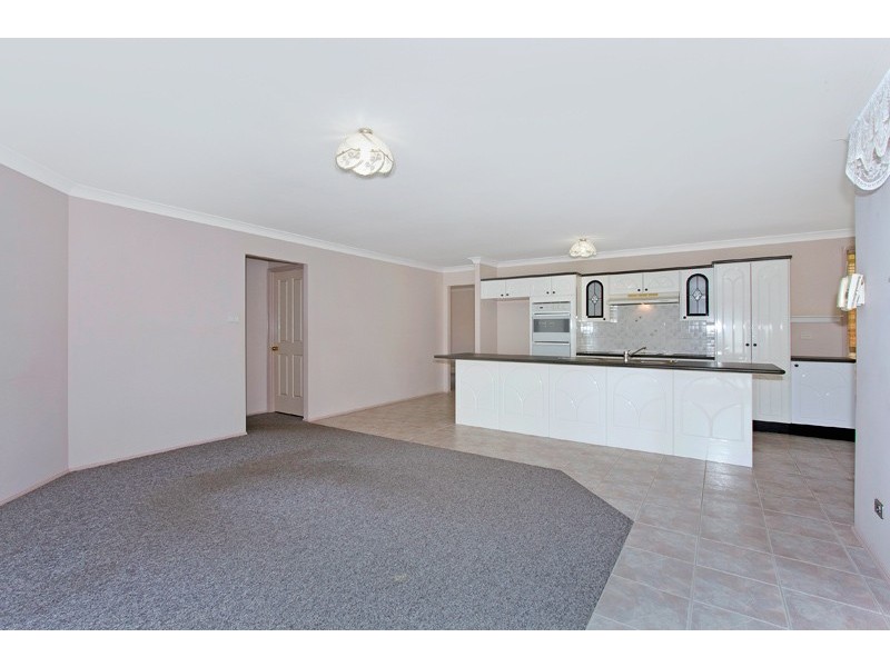 17 Kaye Avenue, Kanwal NSW 2259