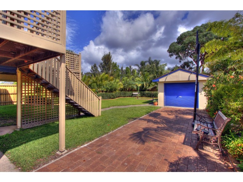 96 Kathleen White Crescent, Killarney Vale NSW 2261