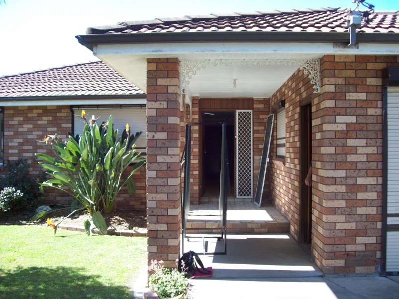 35 Sabrina Cl, Bateau Bay NSW 2261