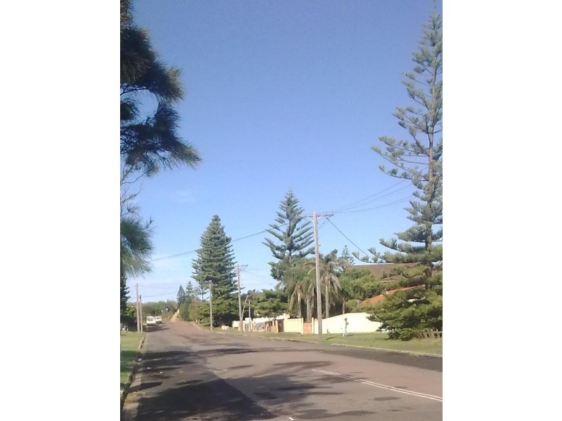 105 Hutton Rd, The Entrance NSW 2261