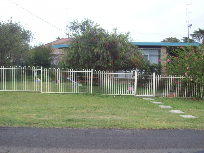 4 Kitchener Rd, Long Jetty NSW 2261