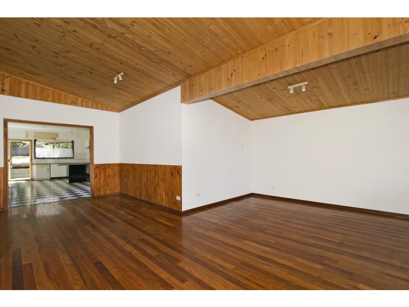 31 South Street, Killarney Vale NSW 2261