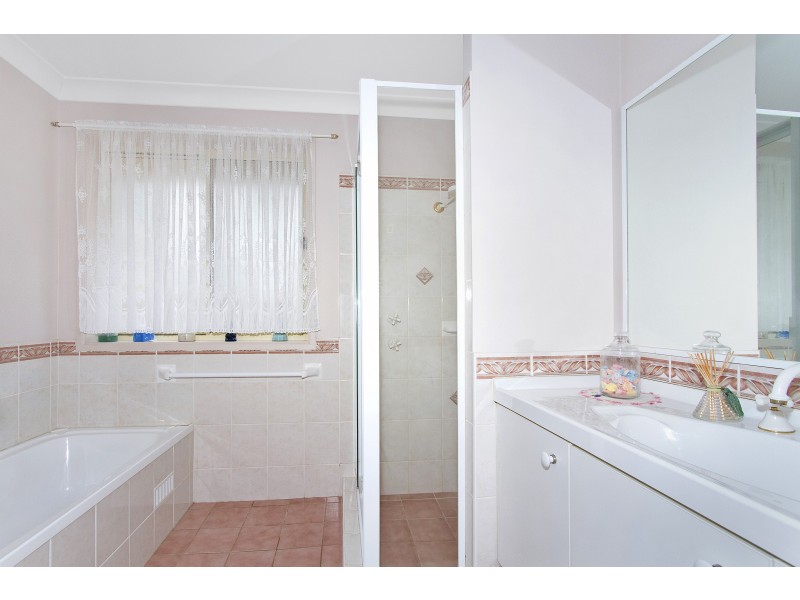 12 Oaks Avenue, Long Jetty NSW 2261