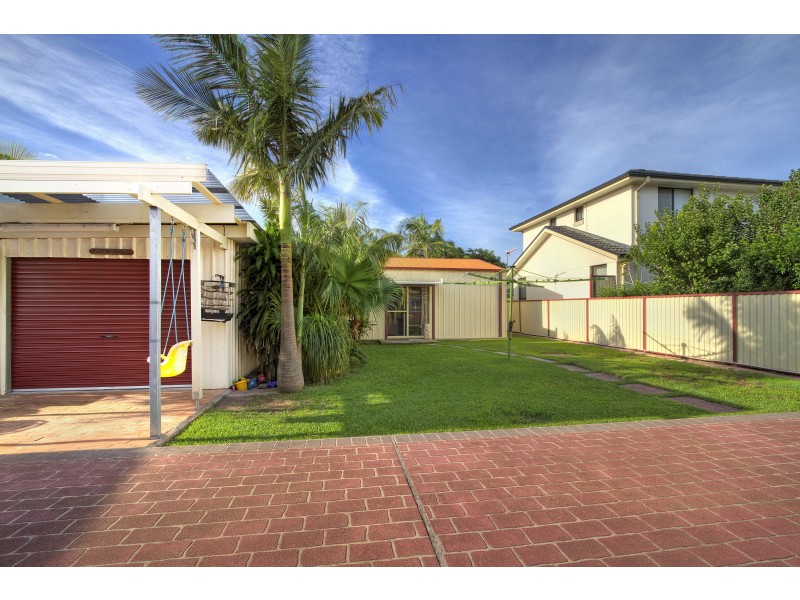 12 Oaks Avenue, Long Jetty NSW 2261