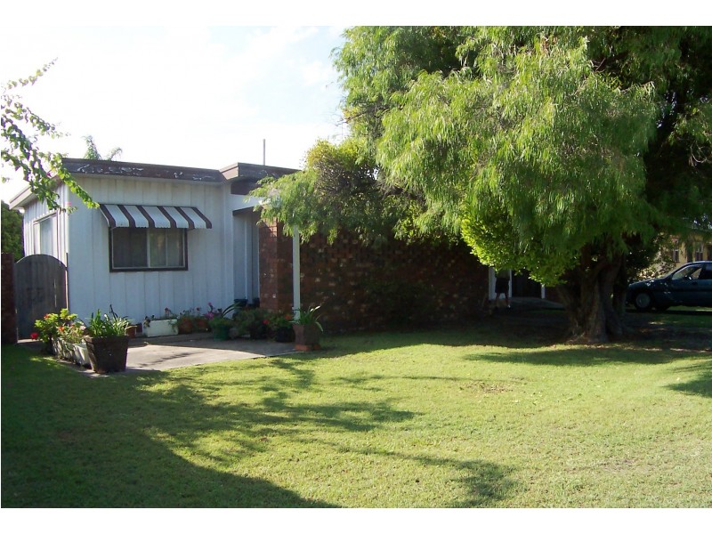 48 Eloora Rd, Toowoon Bay NSW 2261