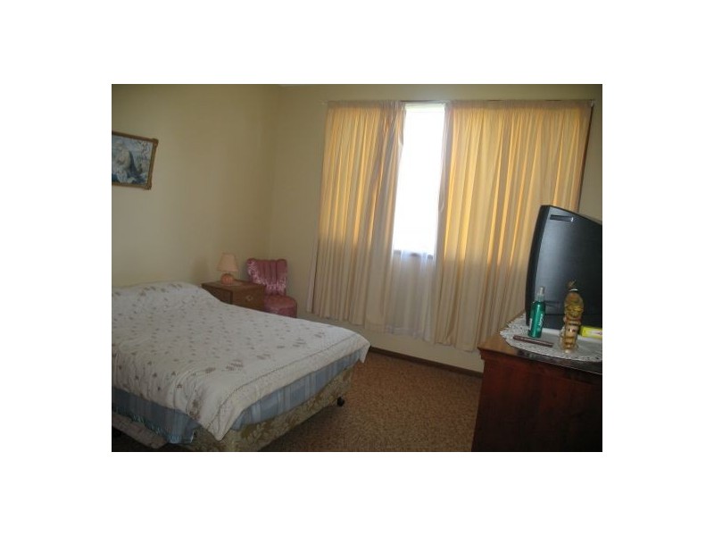 10 Oaks Ave, Long Jetty NSW 2261