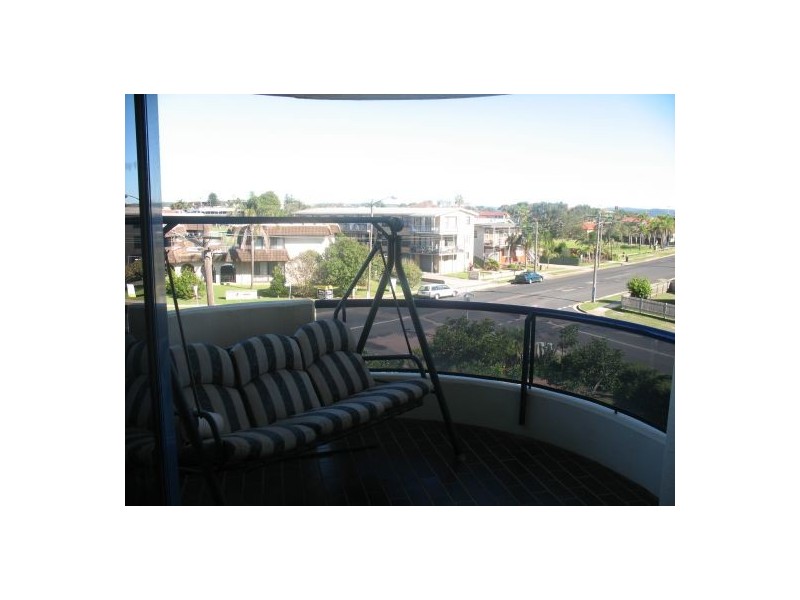 17/38-44 Dening Street, The Entrance NSW 2261