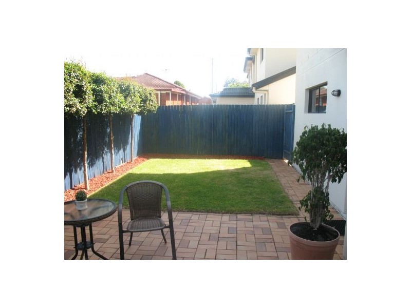 3/7 Yethonga Avenue, Blue Bay NSW 2261