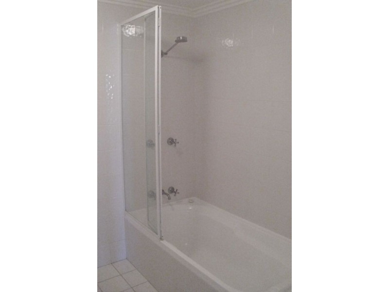 18/1-5 Bayview Av, The Entrance NSW 2261