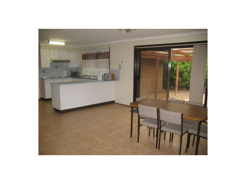 3 Redgum Close, Bateau Bay NSW 2261