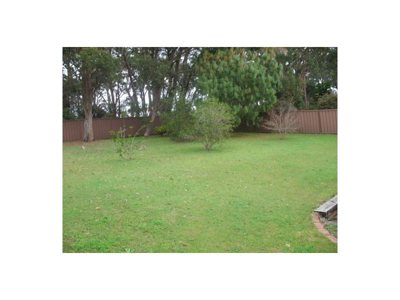 3 Redgum Close, Bateau Bay NSW 2261