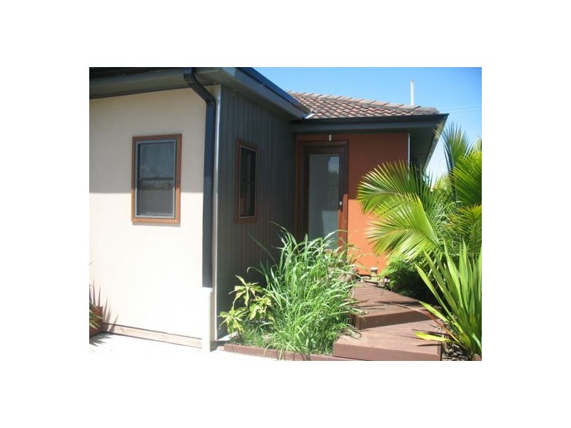 25 Shortland Avenue, Killarney Vale NSW 2261