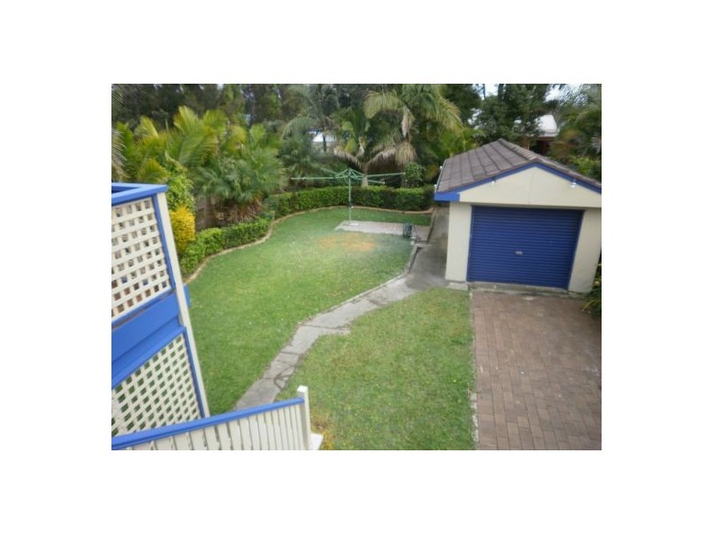 96 Kathleen White Crescent, Killarney Vale NSW 2261