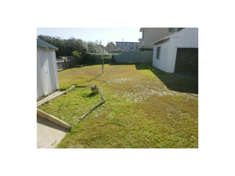 36 Thompson St, Long Jetty NSW 2261