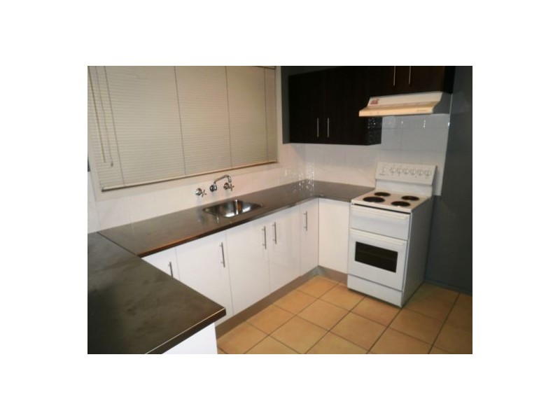 1/33 Forresters Beach Rd, Forresters Beach NSW 2260