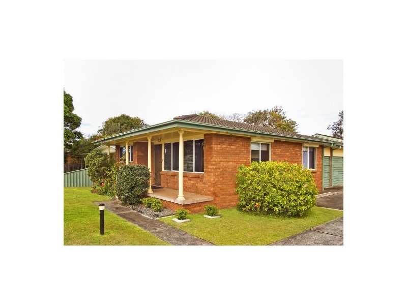 6/7 Karooah Ave, Blue Bay NSW 2261