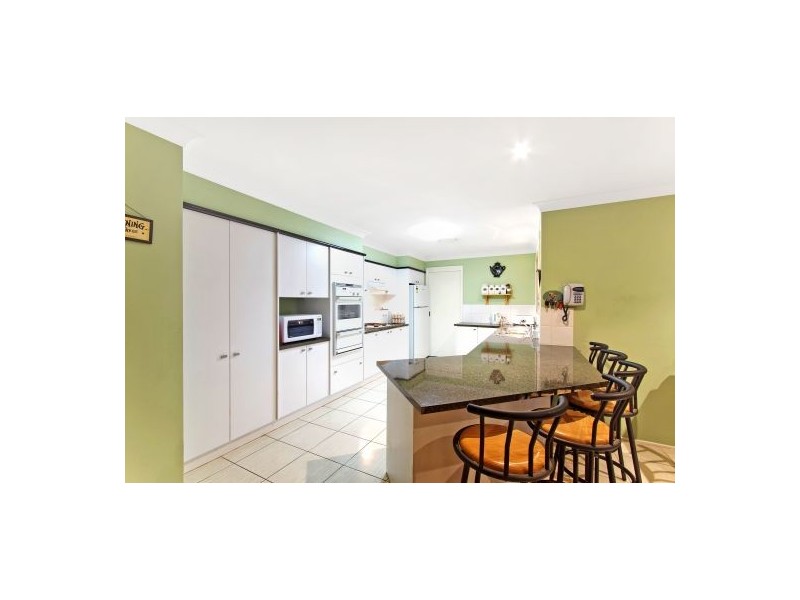 1 Castlereagh Crescent, Bateau Bay NSW 2261