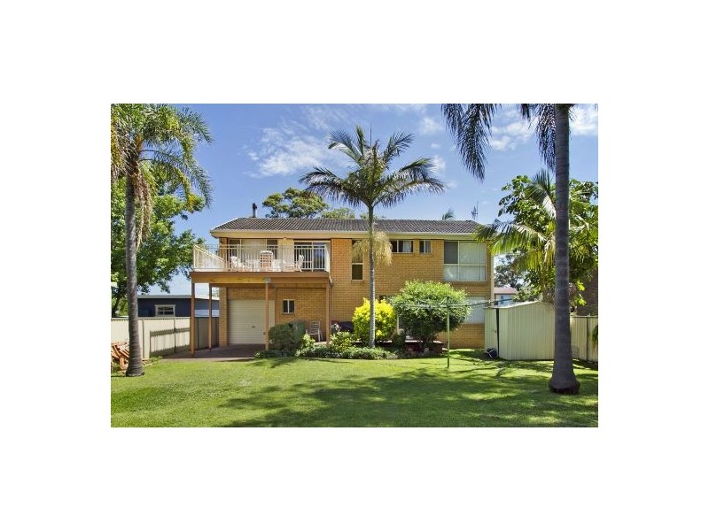 91 Lakedge Ave, Berkeley Vale NSW 2261