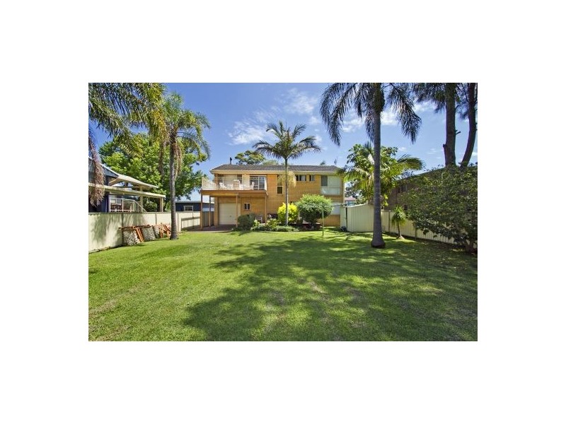 91 Lakedge Ave, Berkeley Vale NSW 2261