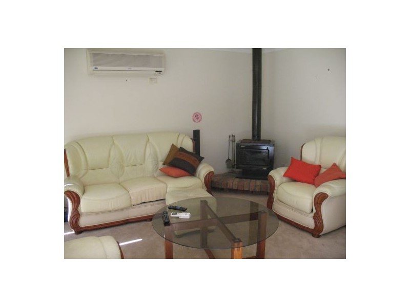 91 Lakedge Ave, Berkeley Vale NSW 2261