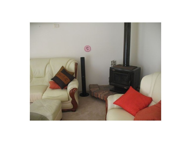 91 Lakedge Ave, Berkeley Vale NSW 2261