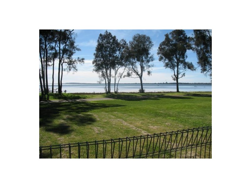 91 Lakedge Ave, Berkeley Vale NSW 2261