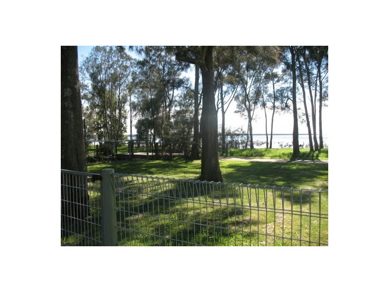 91 Lakedge Ave, Berkeley Vale NSW 2261