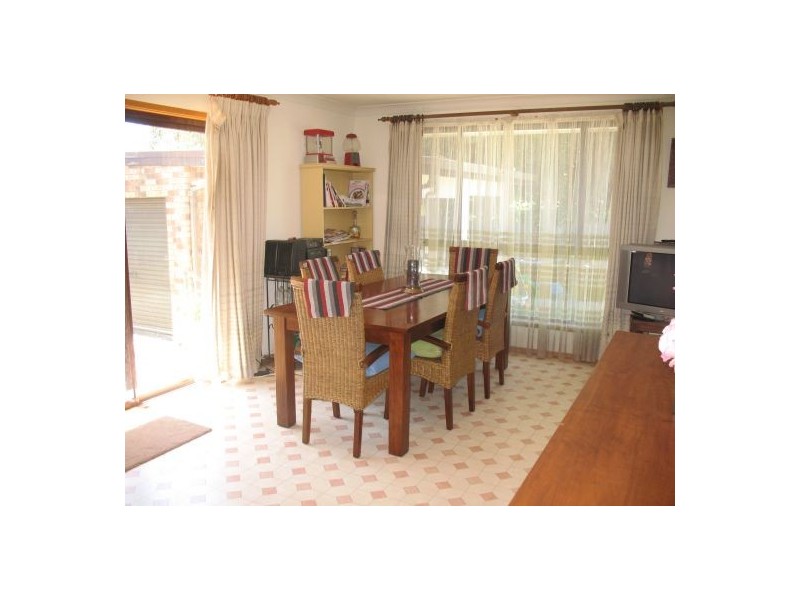 24 Lakeside Parade, The Entrance NSW 2261