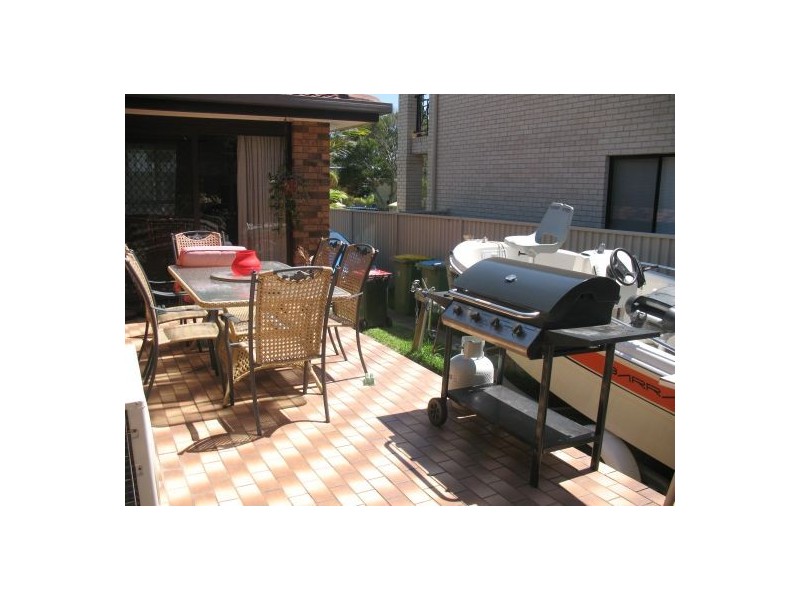 24 Lakeside Parade, The Entrance NSW 2261