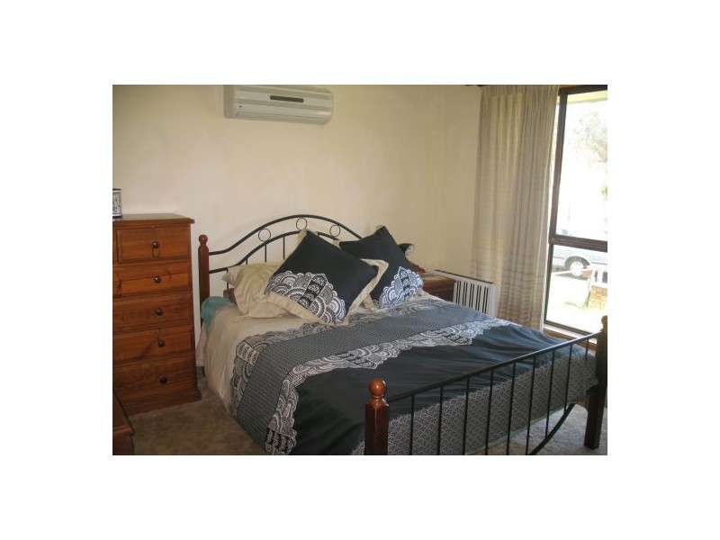 24 Lakeside Parade, The Entrance NSW 2261