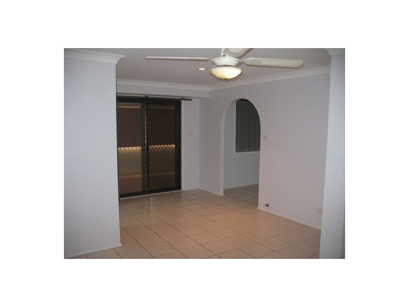 20 Murrumbidgee Crescent, Bateau Bay NSW 2261