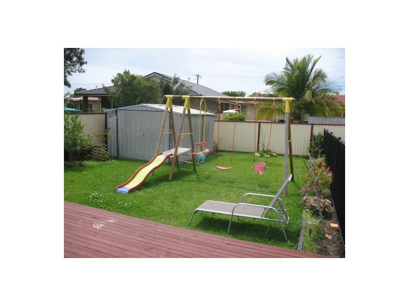 30 Macarthur Street, Killarney Vale NSW 2261