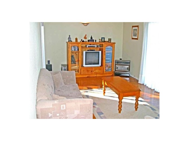 13 Fishermens Bend, Bateau Bay NSW 2261