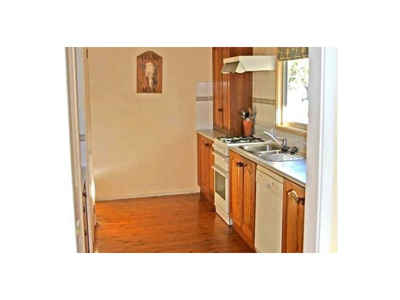 13 Fishermens Bend, Bateau Bay NSW 2261