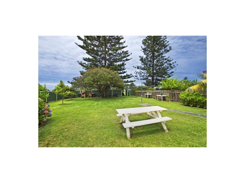 52 Grandview St, Shelly Beach NSW 2261