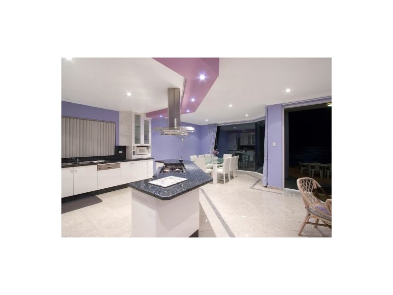 10 Werrina  Pde, Blue Bay NSW 2261